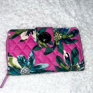 Vera Bradley Pink Floral Quilted Wallet-Turn Lock and zipper around closure.